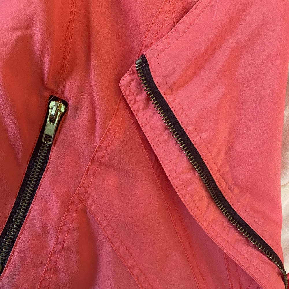 Cropped Jacket - Picture 6 of 10